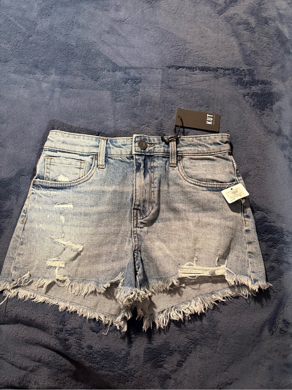 NWT Kut from the Kloth Light Wash Distressed Denim Frayed Hem Shorts